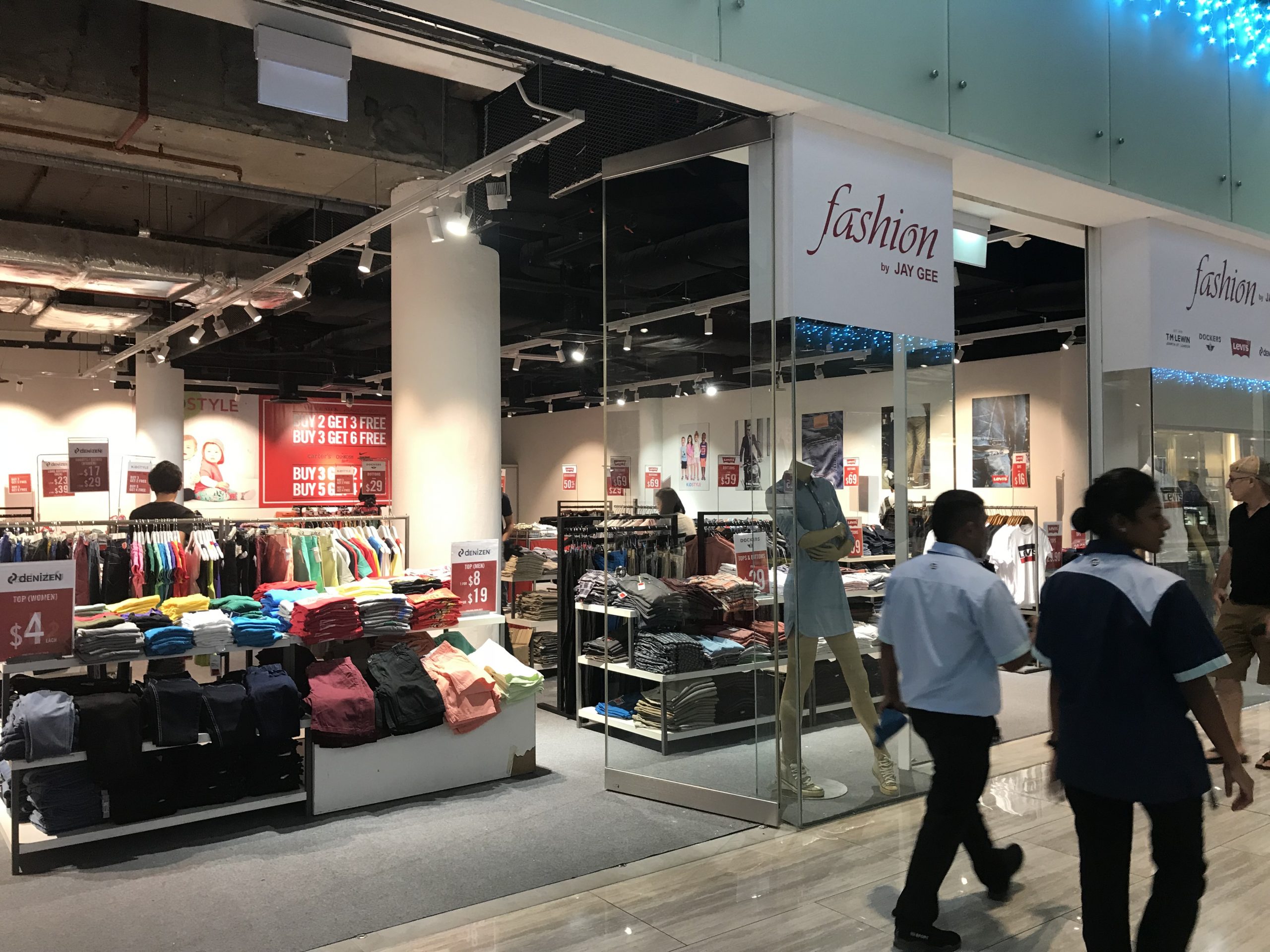 Fashion Outlet – Marina Square