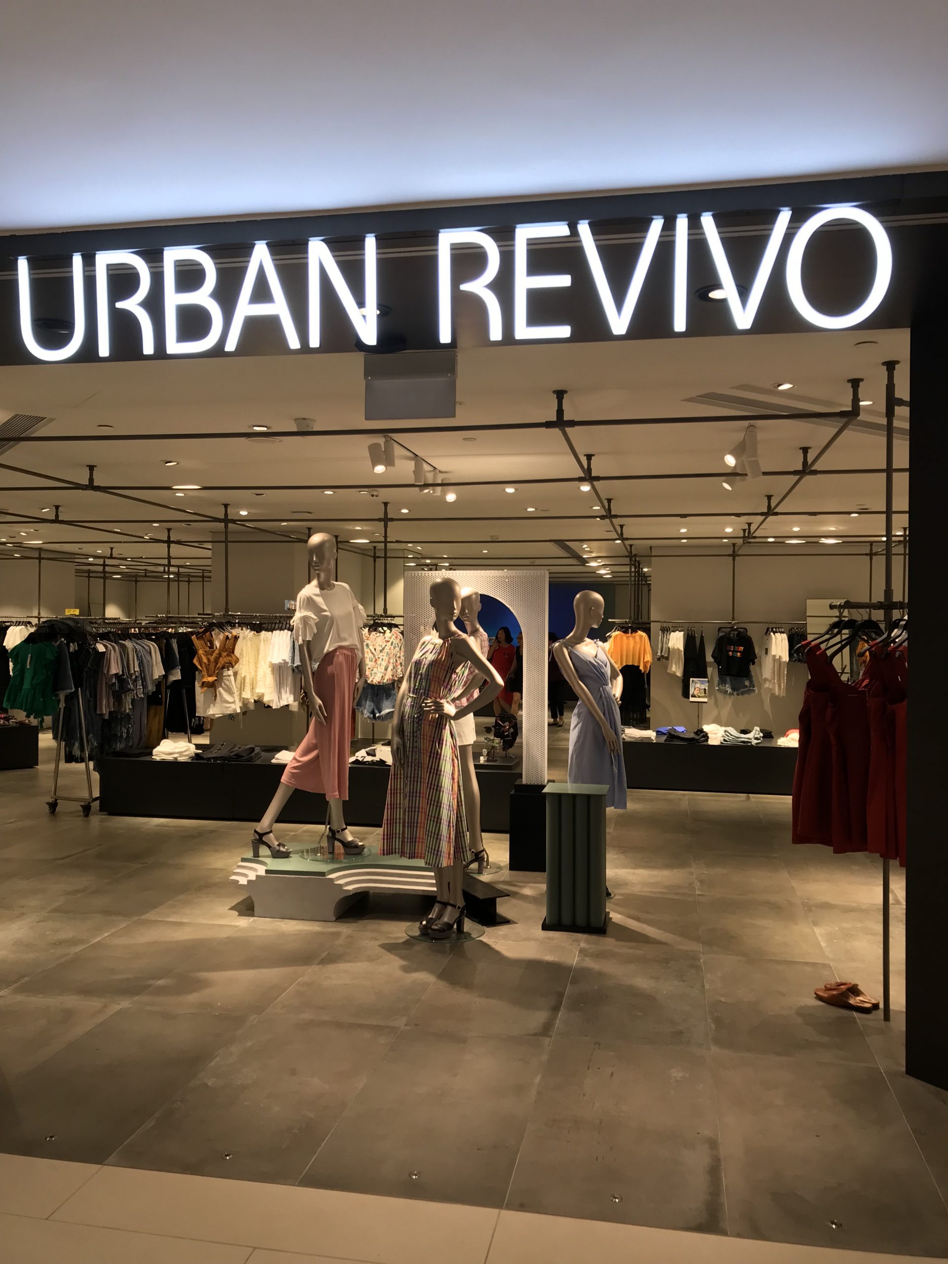 UR Raffles City (2)